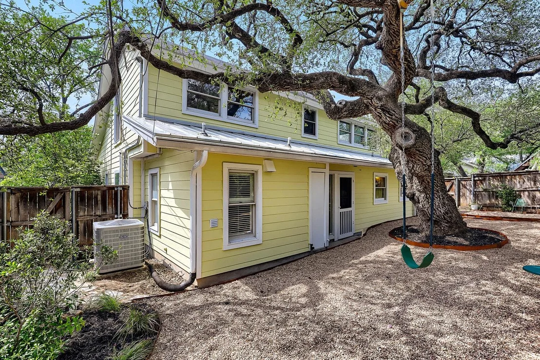 Photo of 1701 Alameda DR