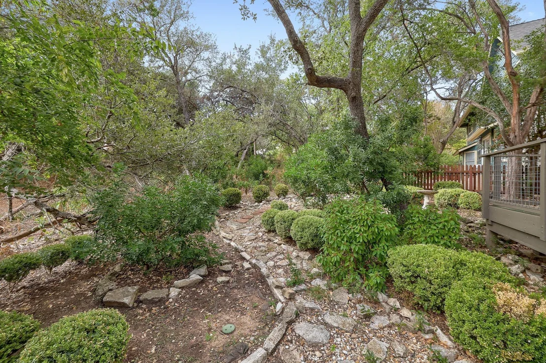 Photo of 4703 Hickory HOLW