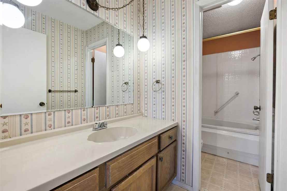 Photo of 2303 Carolyn DR