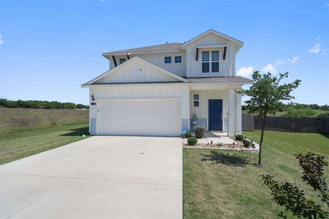 Photo of 420 Black Opal DR