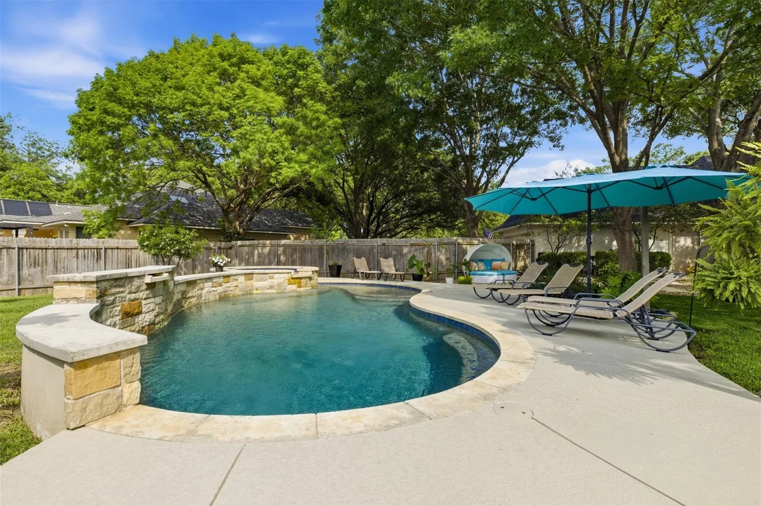 Photo of 9 Hillway DR