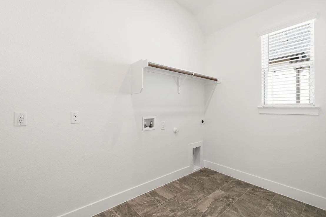 Photo of 2212 Tobiano TRCE
