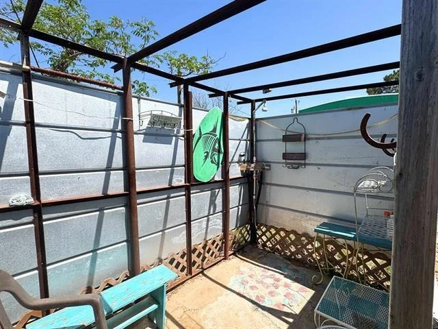Photo of 289 Ballard ST