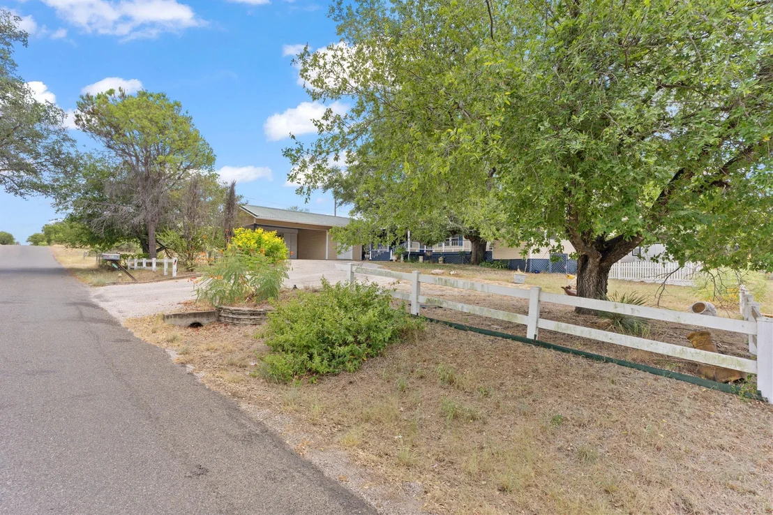 Photo of 2011 County Road 118 RD