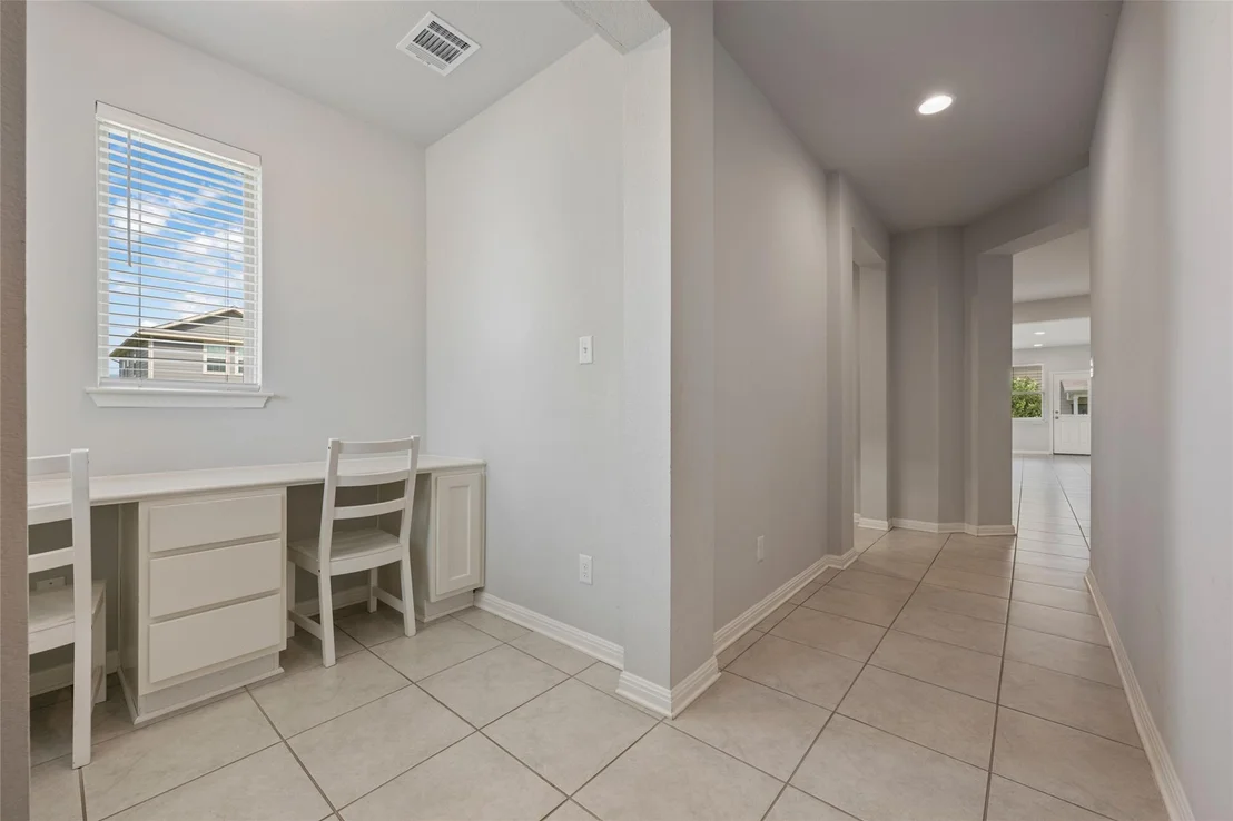 Photo of 101 Quiet Man DR