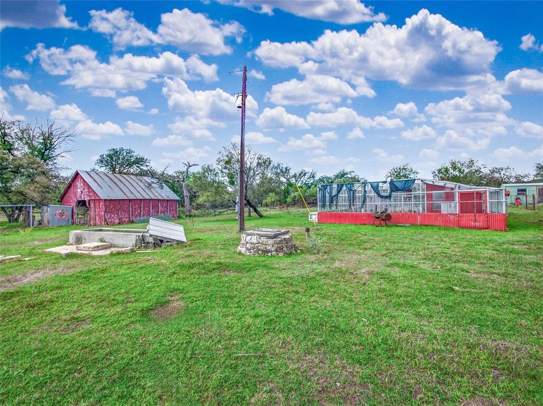 Photo of 7866 County Road 404