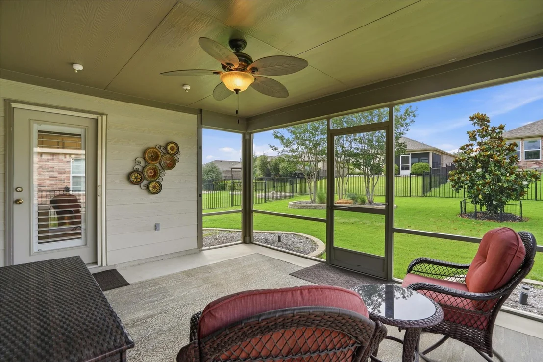 Photo of 821 Hamilton LN