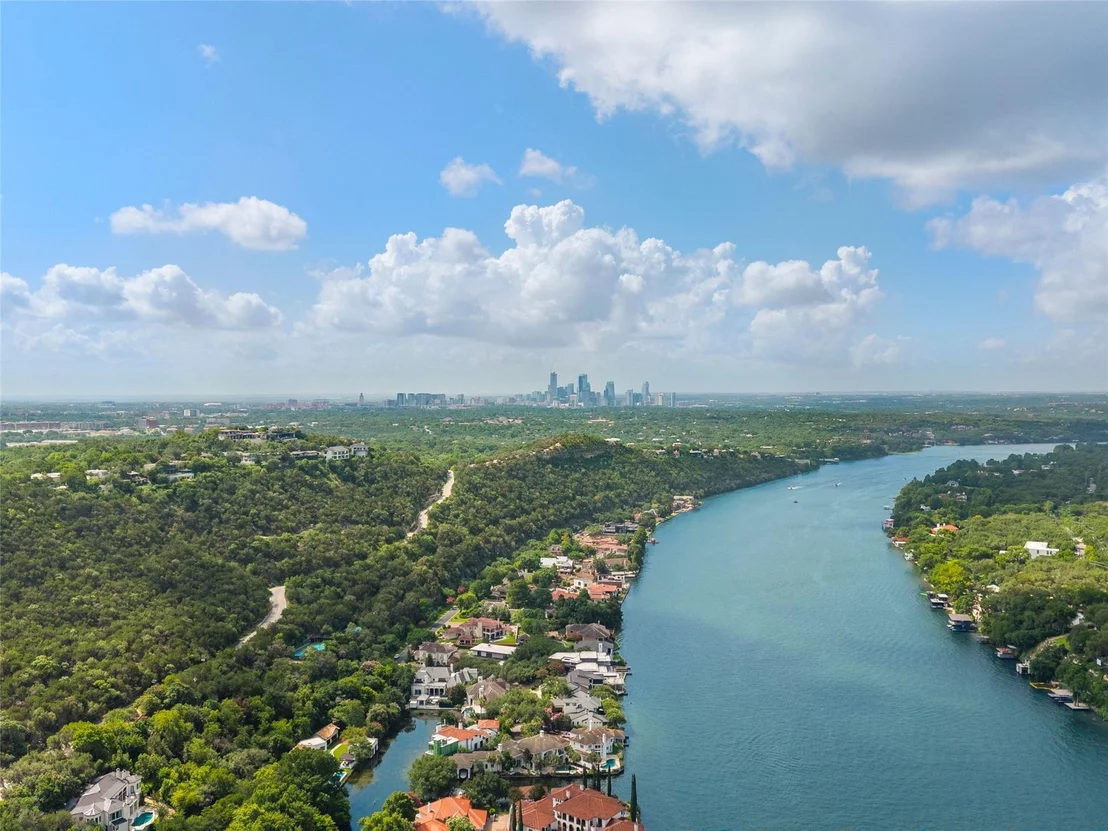 Photo of 4323 Mt Bonnell RD