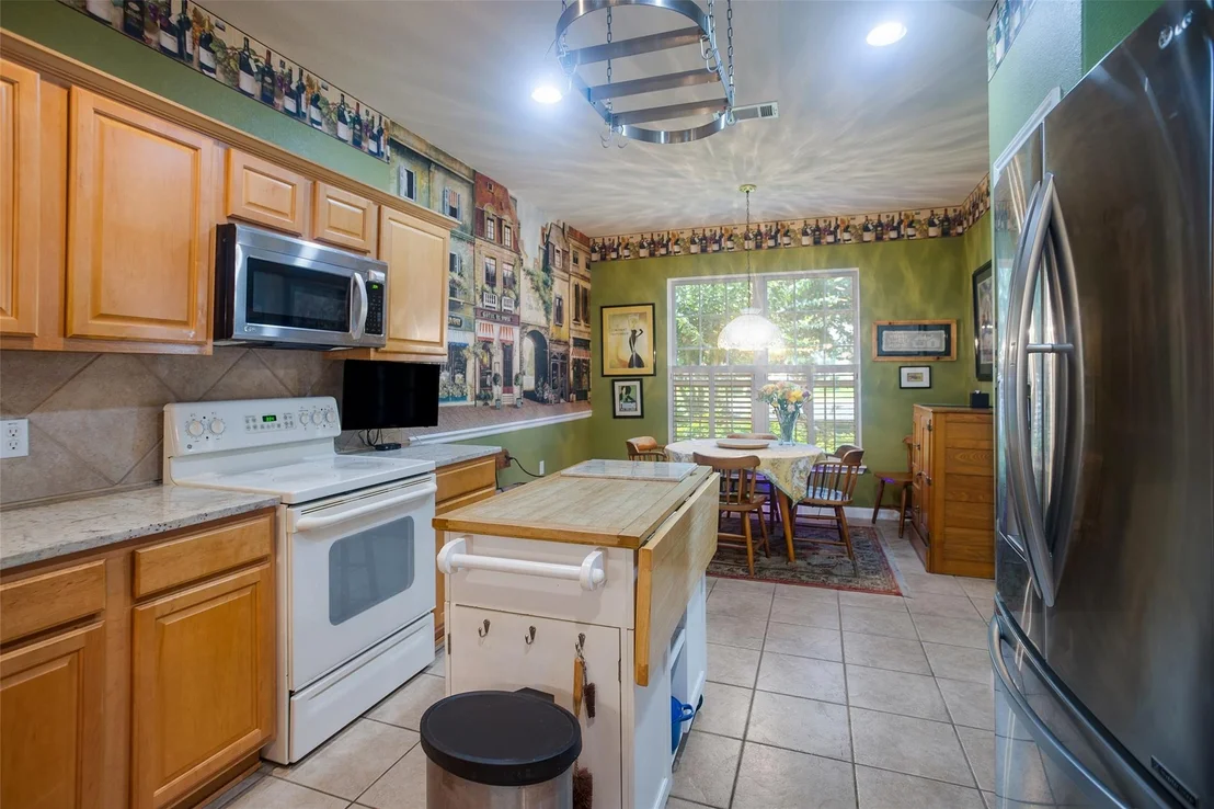 Photo of 103 Everest CT
