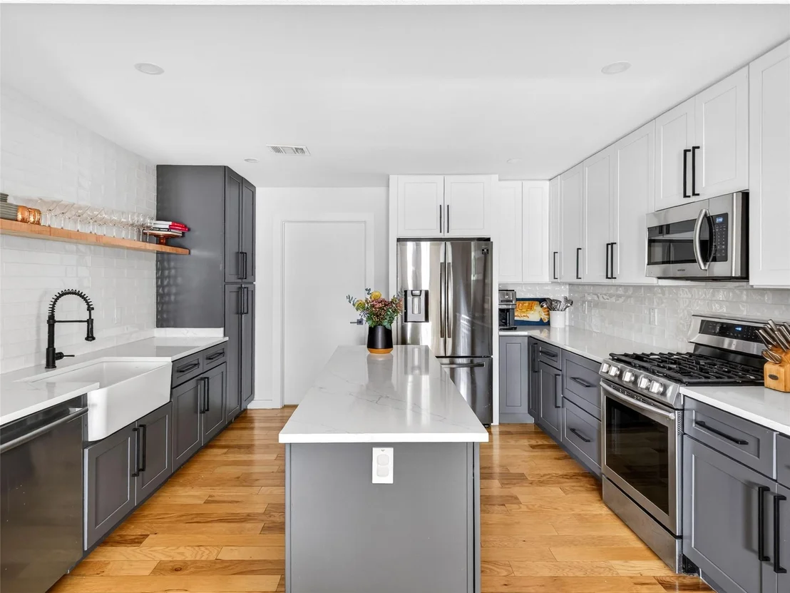 Photo of 3218 Western DR