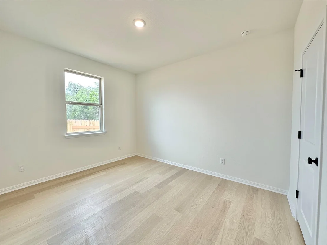 Photo of 580 Treadwell LN