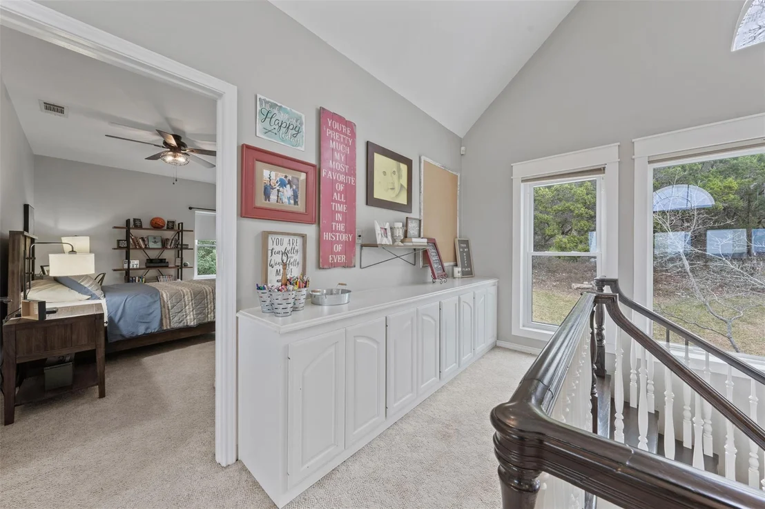 Photo of 5926 Lakeside DR
