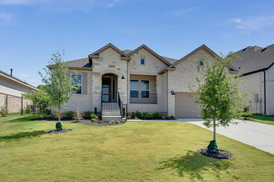 Photo of 916 Pear Tree LN