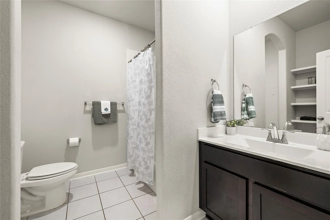 Photo of 521 Hendelson LN