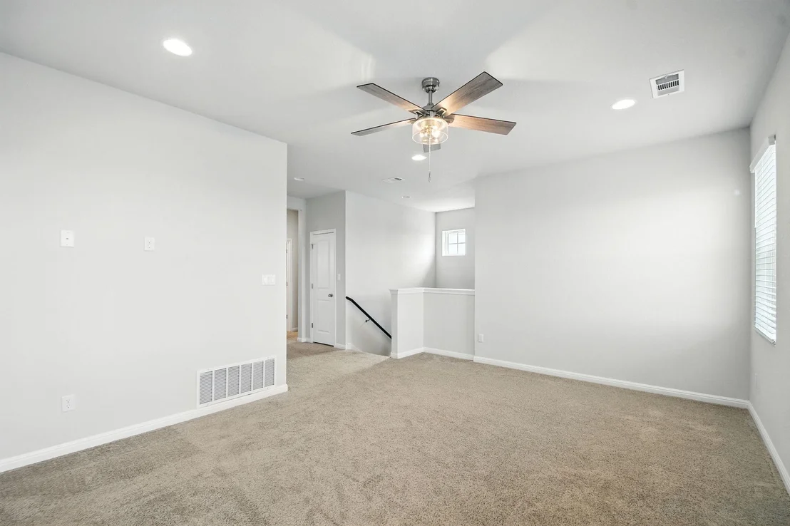 Photo of 410 Watercourse WAY