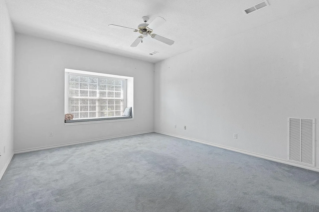 Photo of 700 Barrett LN