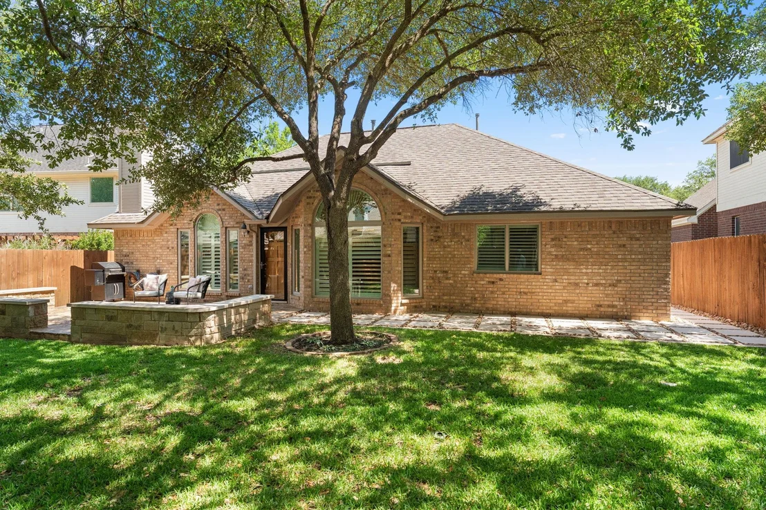 Photo of 10808 Redmond RD