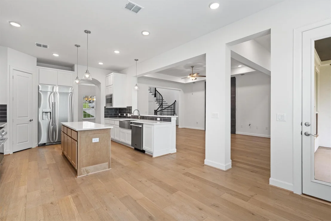 Photo of 15098 Dorothy DR