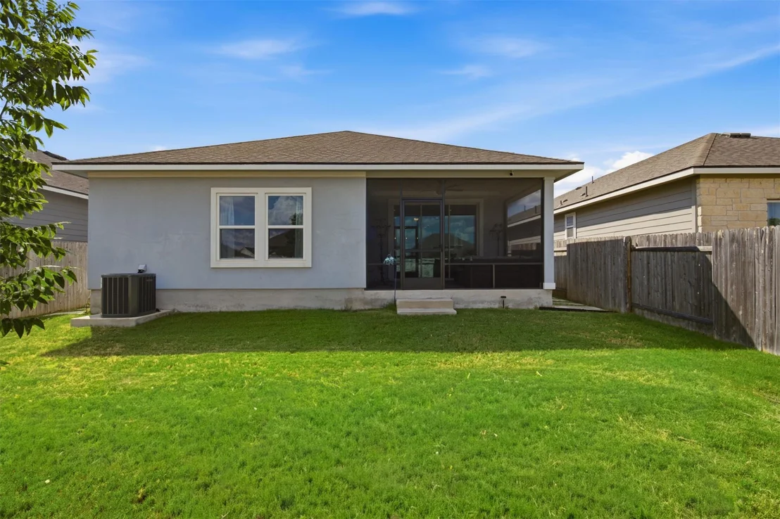 Photo of 208 Winding Hollow LN
