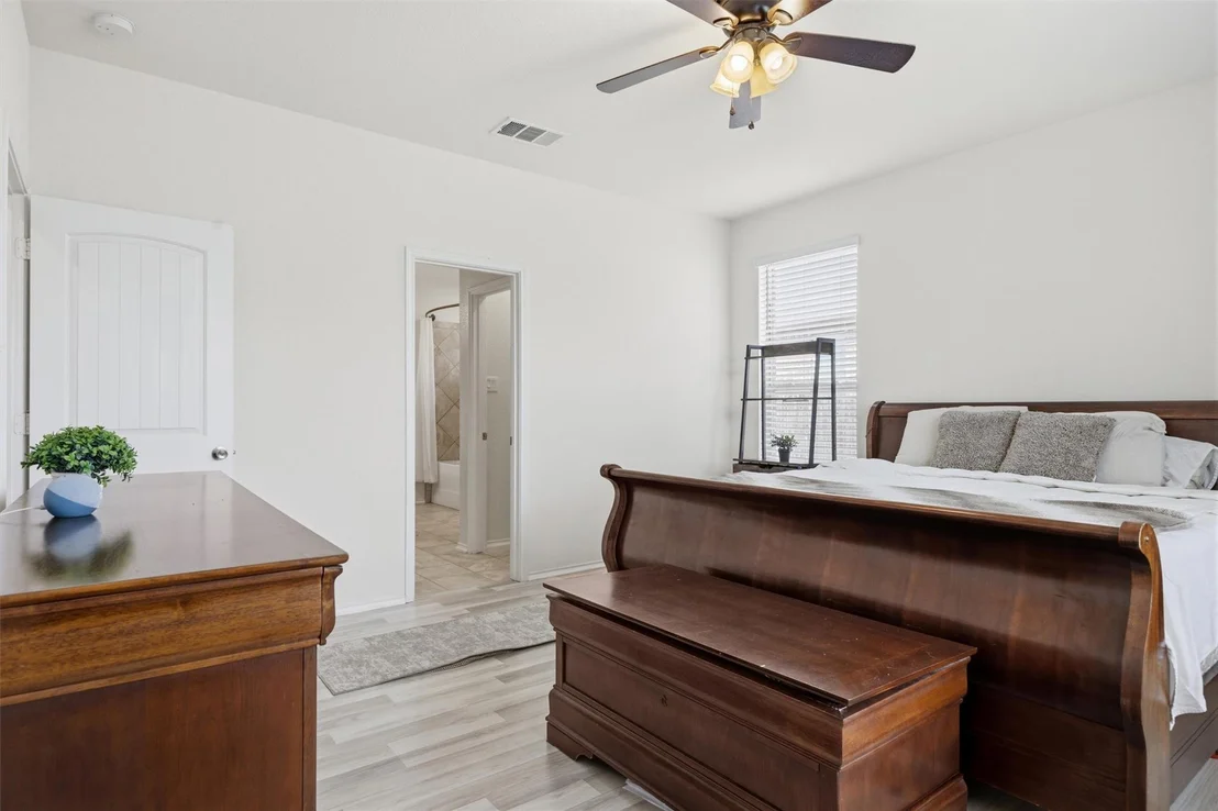 Photo of 16616 Brogan LN