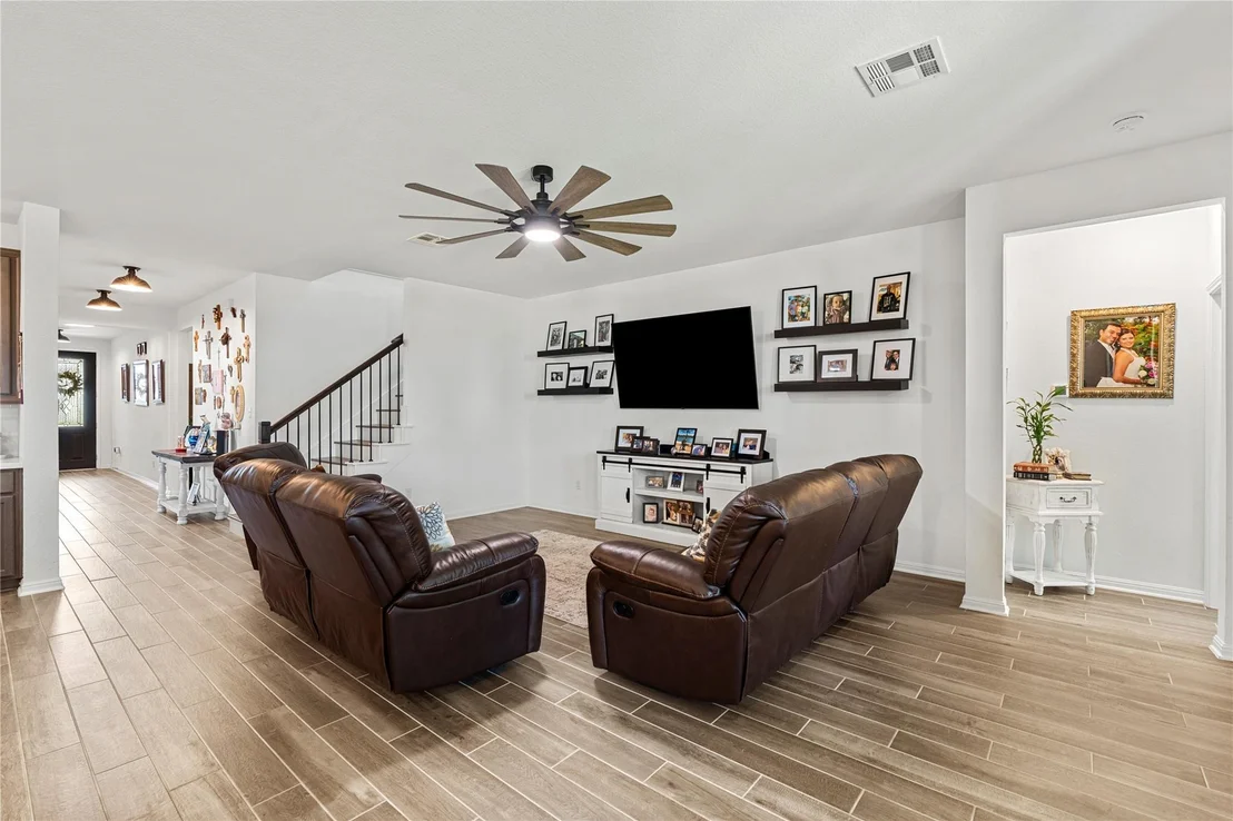 Photo of 6701 Night Chinook DR
