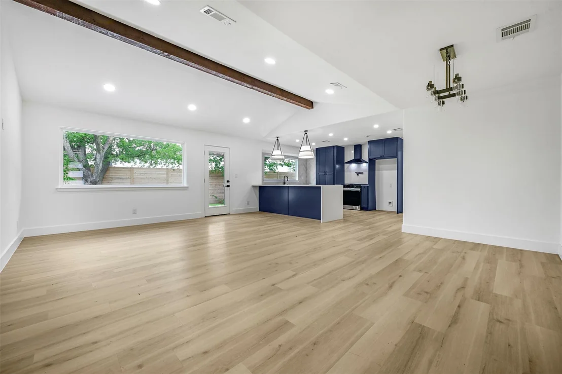 Photo of 3001 Cedarlawn CIR