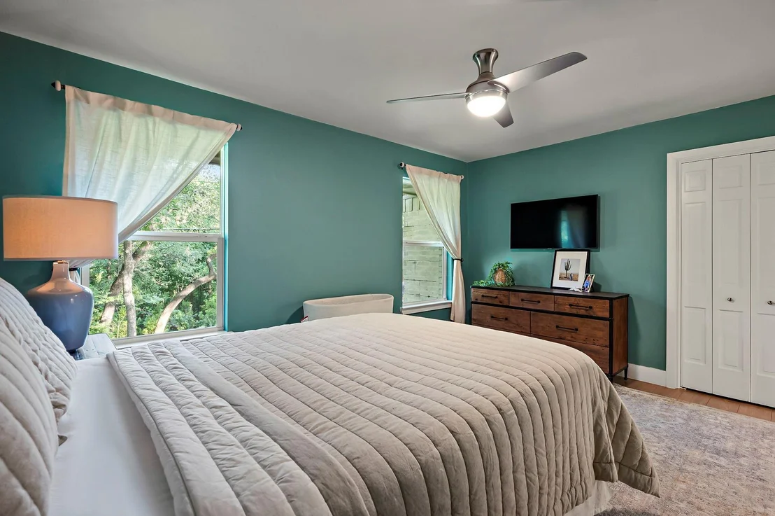 Photo of 1905 Barton Hills DR