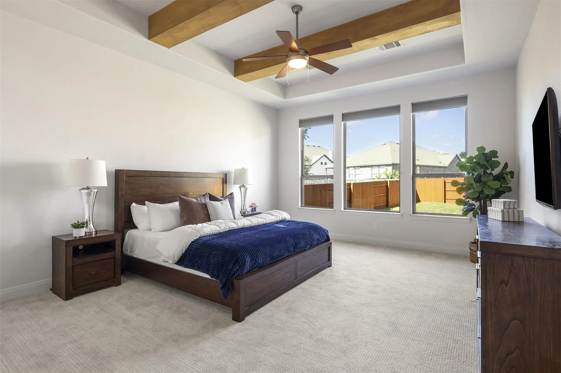 Photo of 299 Peakside CIR