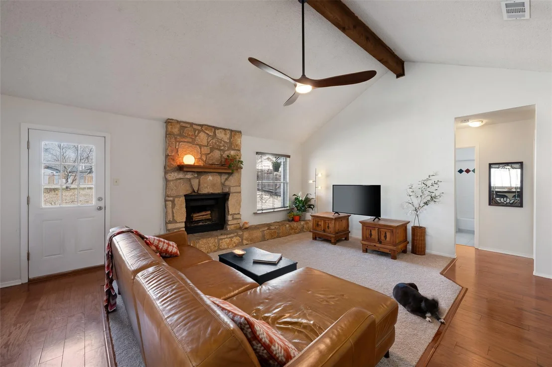 Photo of 5100 Lambs LN
