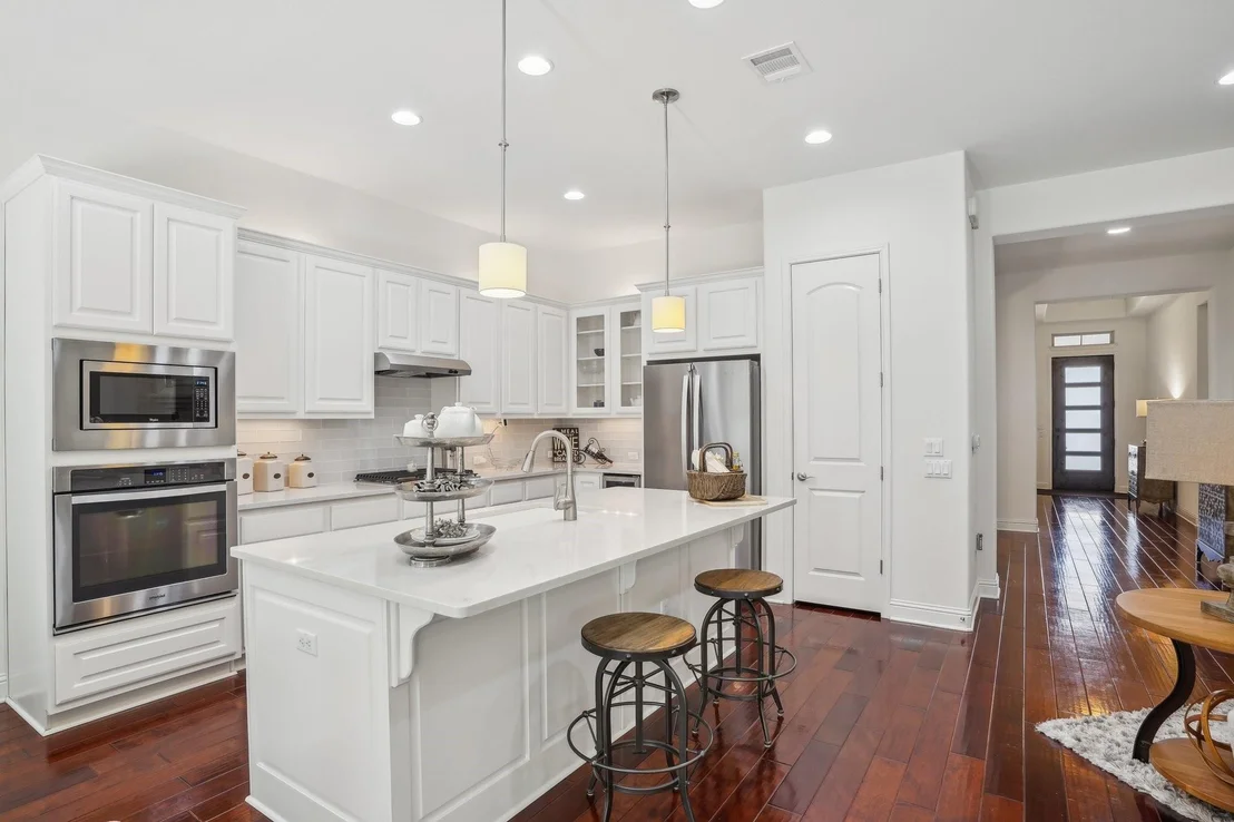 Photo of Unit 32 at 10915 Cut Plains LOOP