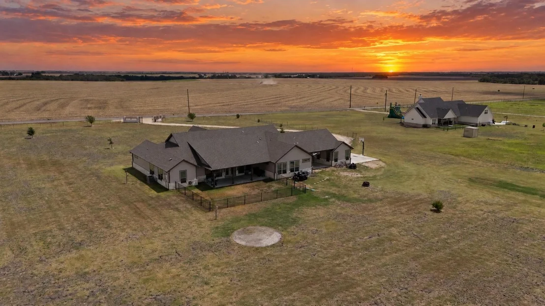 Photo of 323 County Road 301