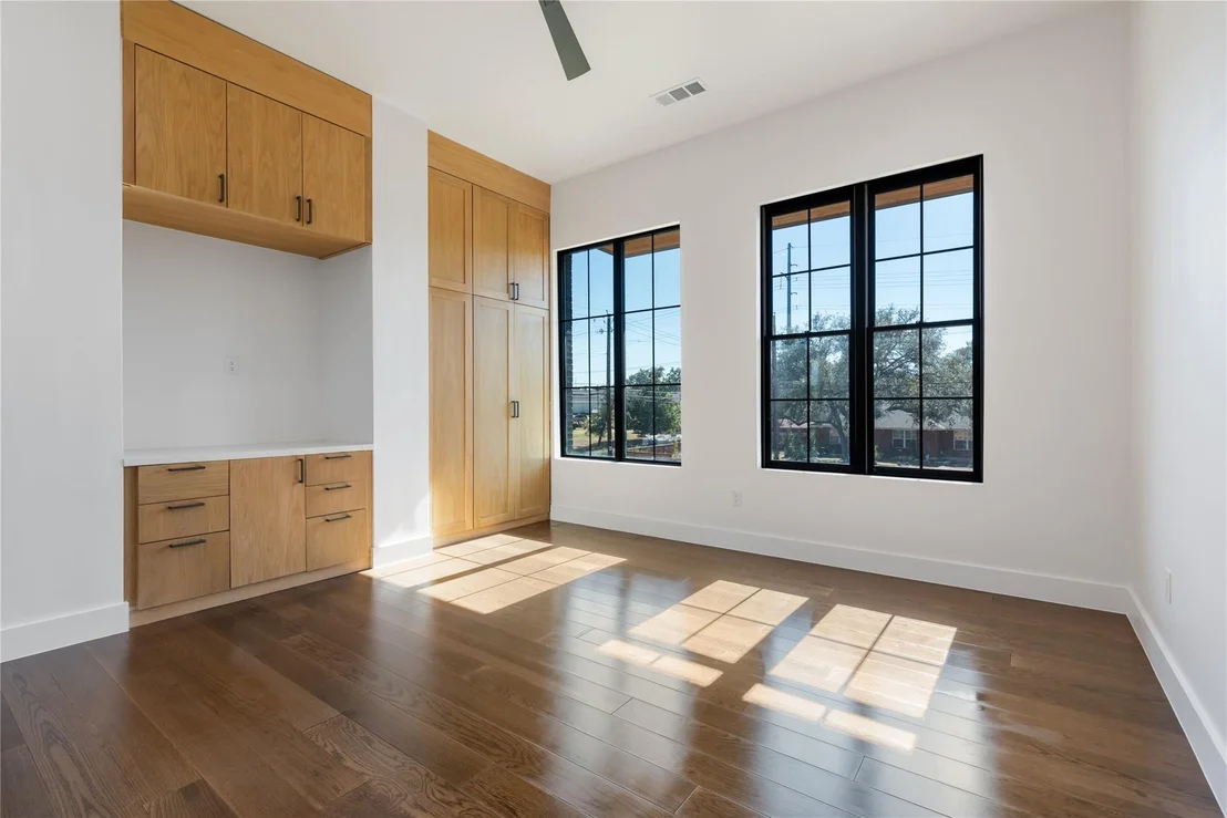 Photo of 1701 Saracen RD