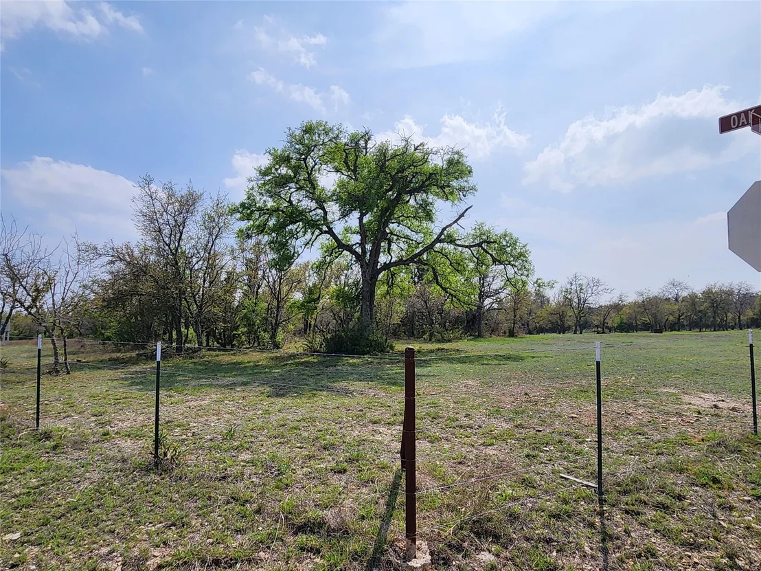 Photo of 212 Oak Glen LN