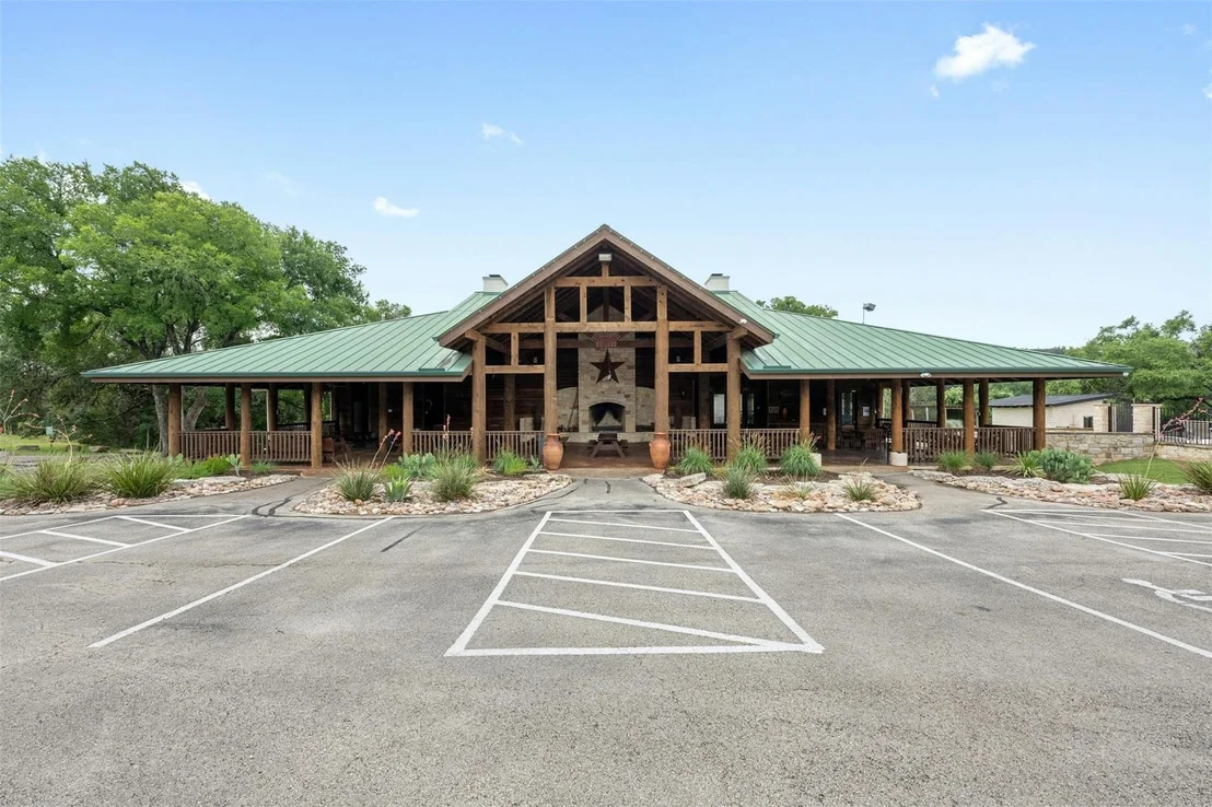 Photo of 1005 Covered Bridge DR