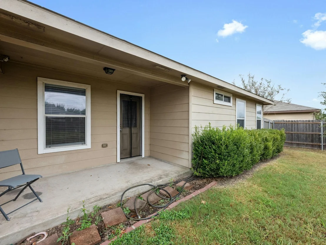 Photo of 431 Old West TRL
