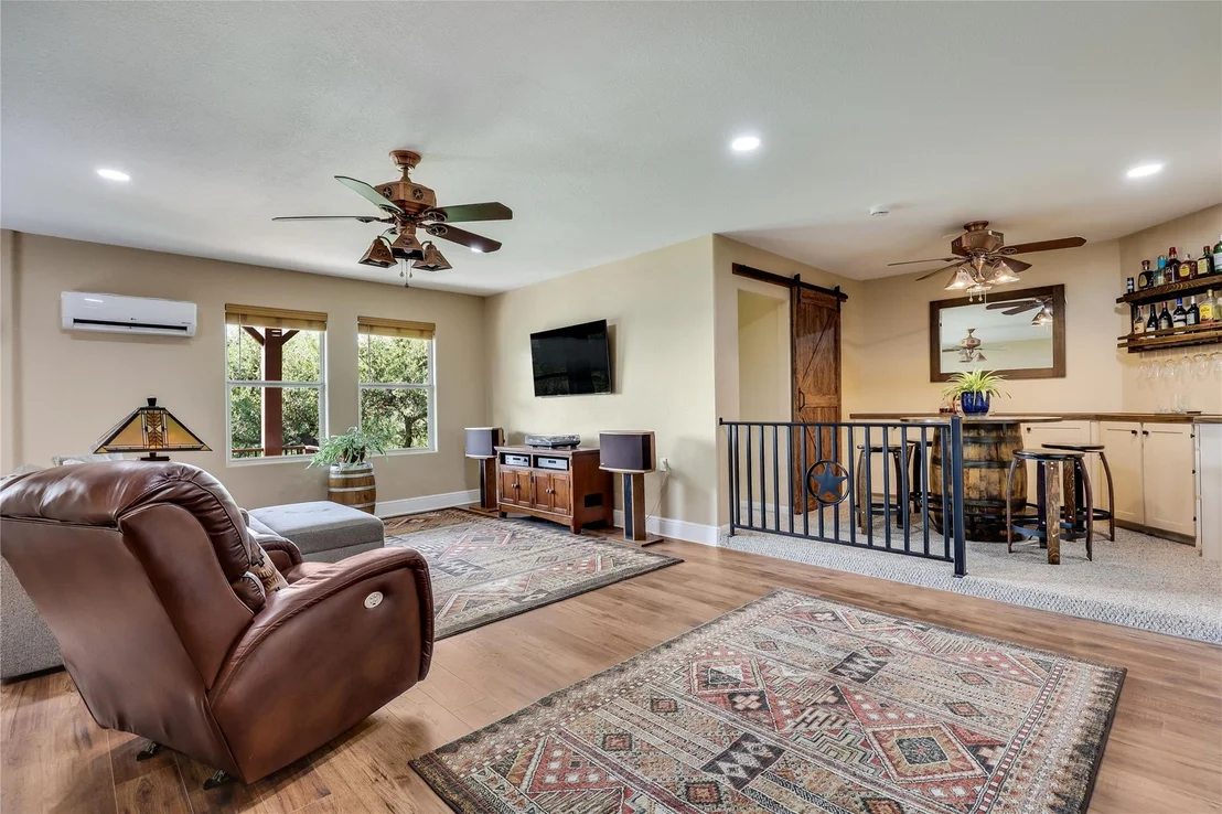 Photo of 5200 Arrowhead DR