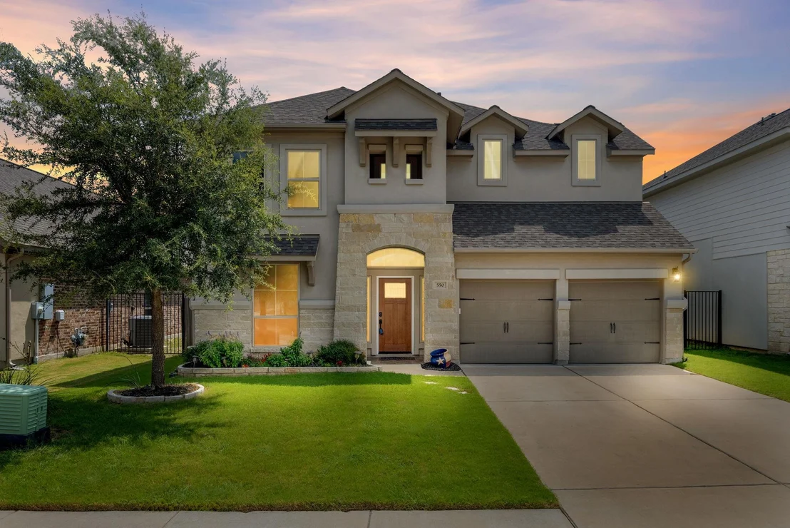 Photo of 550 Cortona LN
