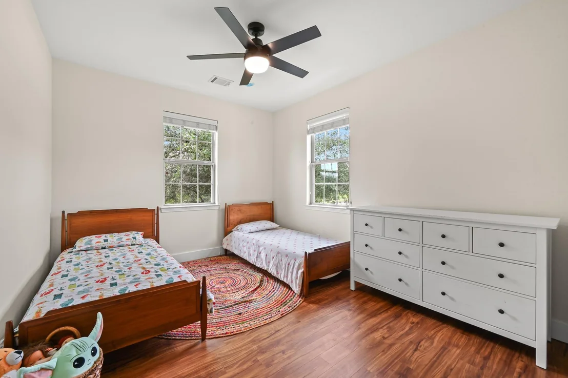 Photo of 202 Duffy LN