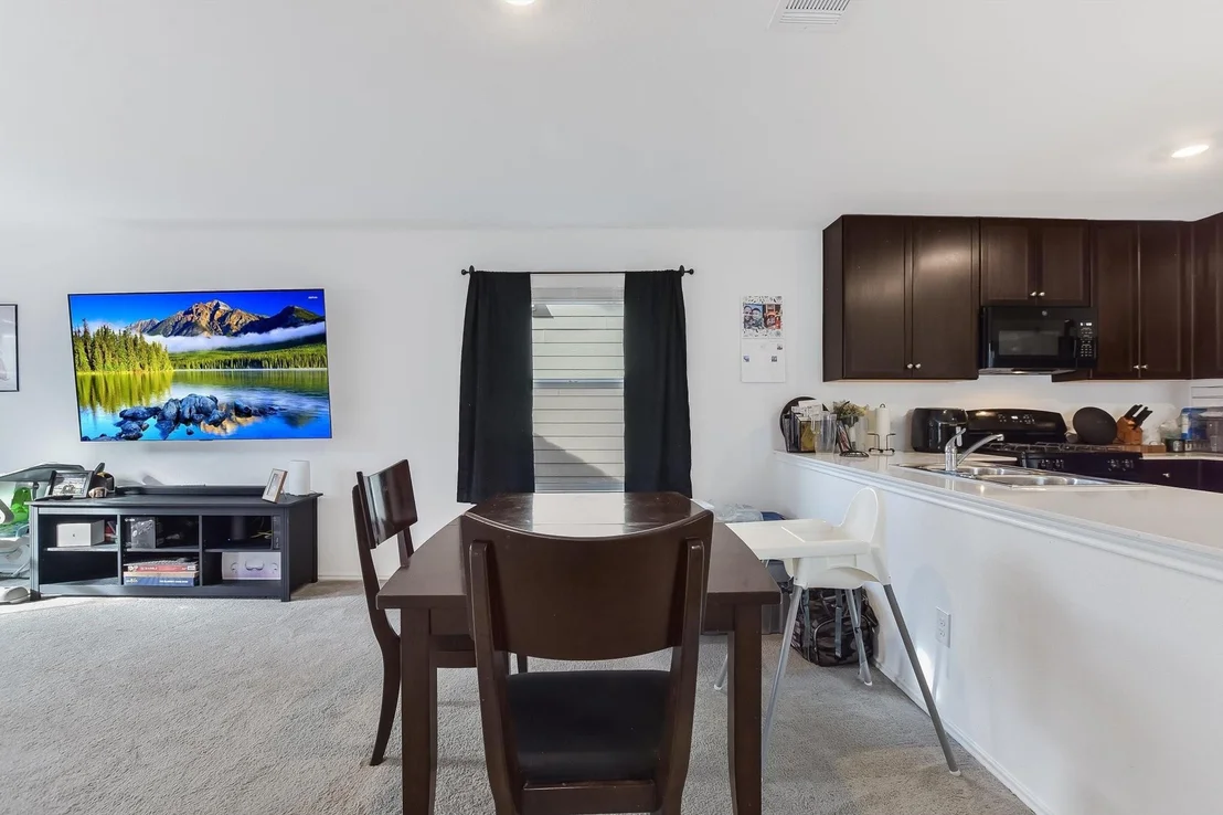Photo of 39 Trinity CIR