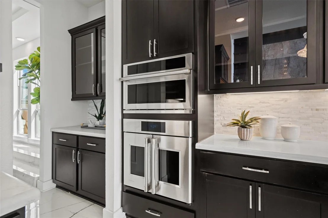 Photo of 4909 Risana BND