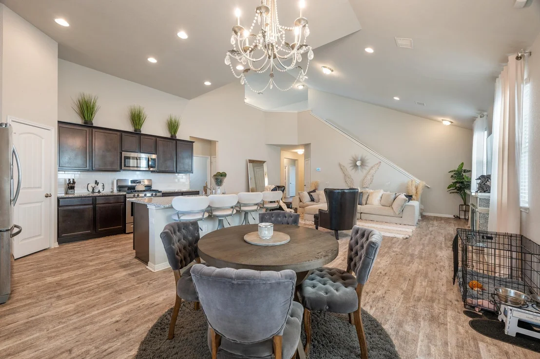 Photo of 133 Empress Tree DR