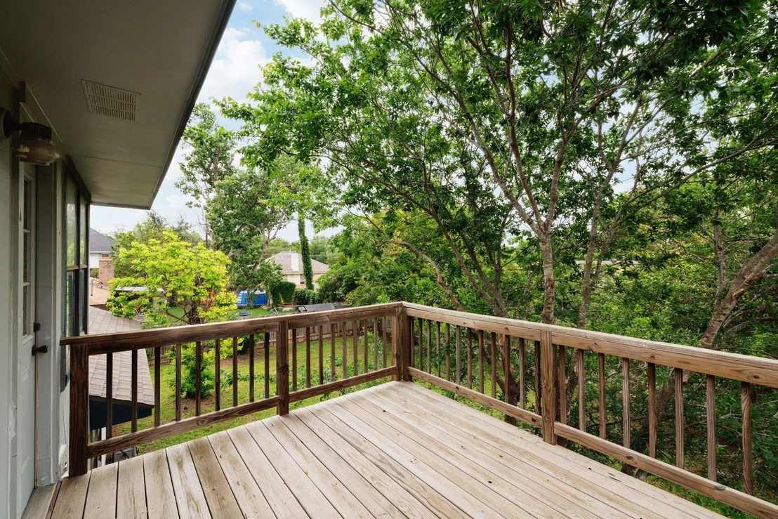 Photo of 405 Brookhollow DR
