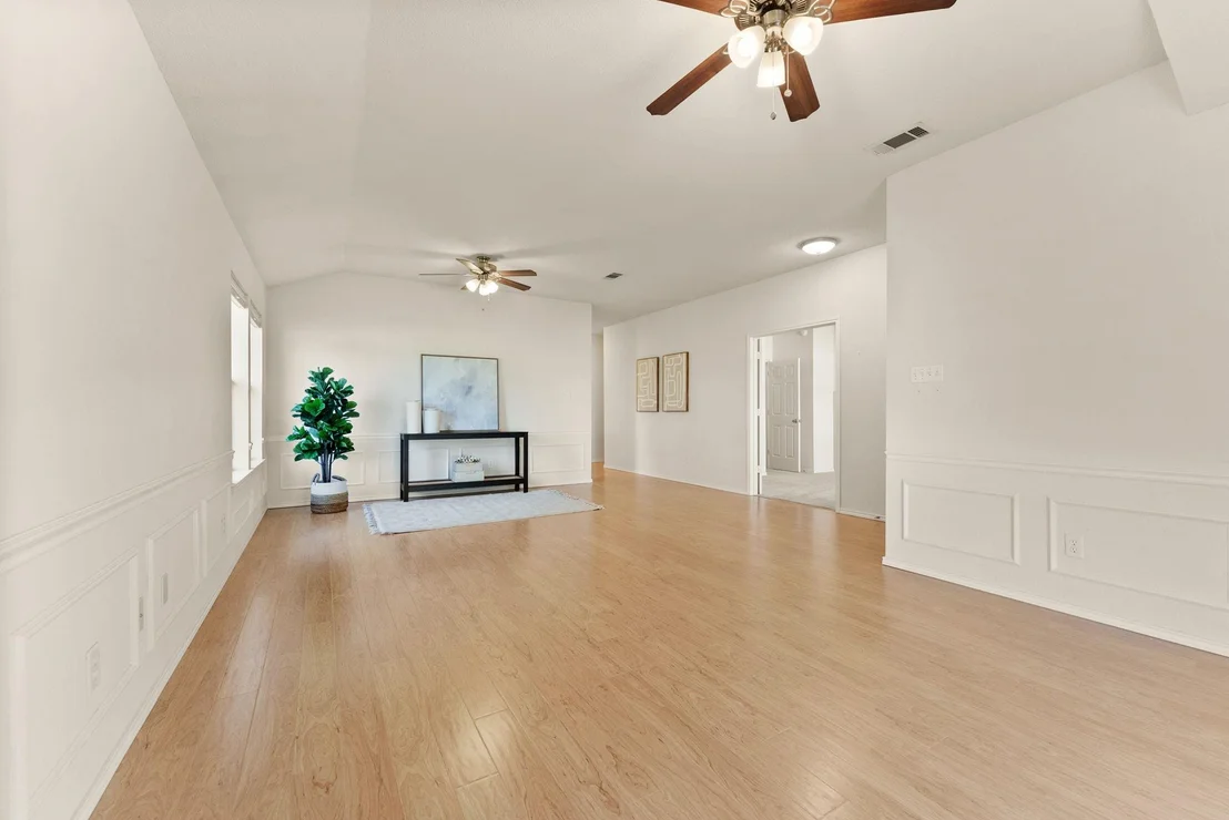 Photo of 2201 Calumet DR