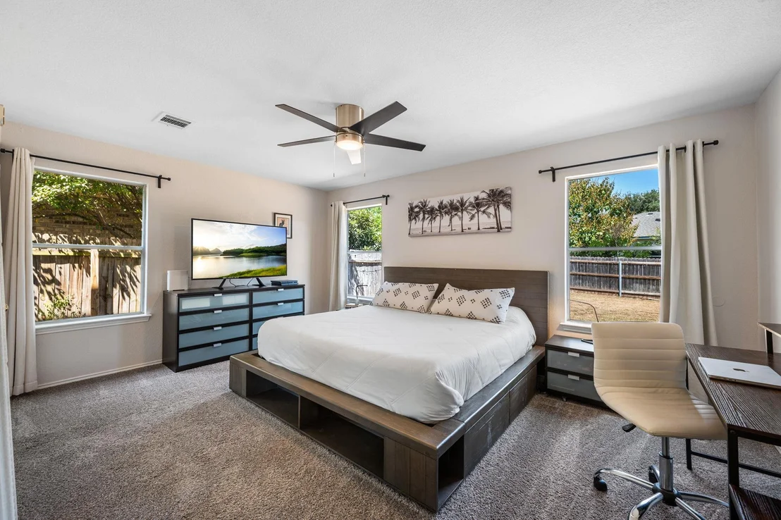 Photo of 1606 Academy PL