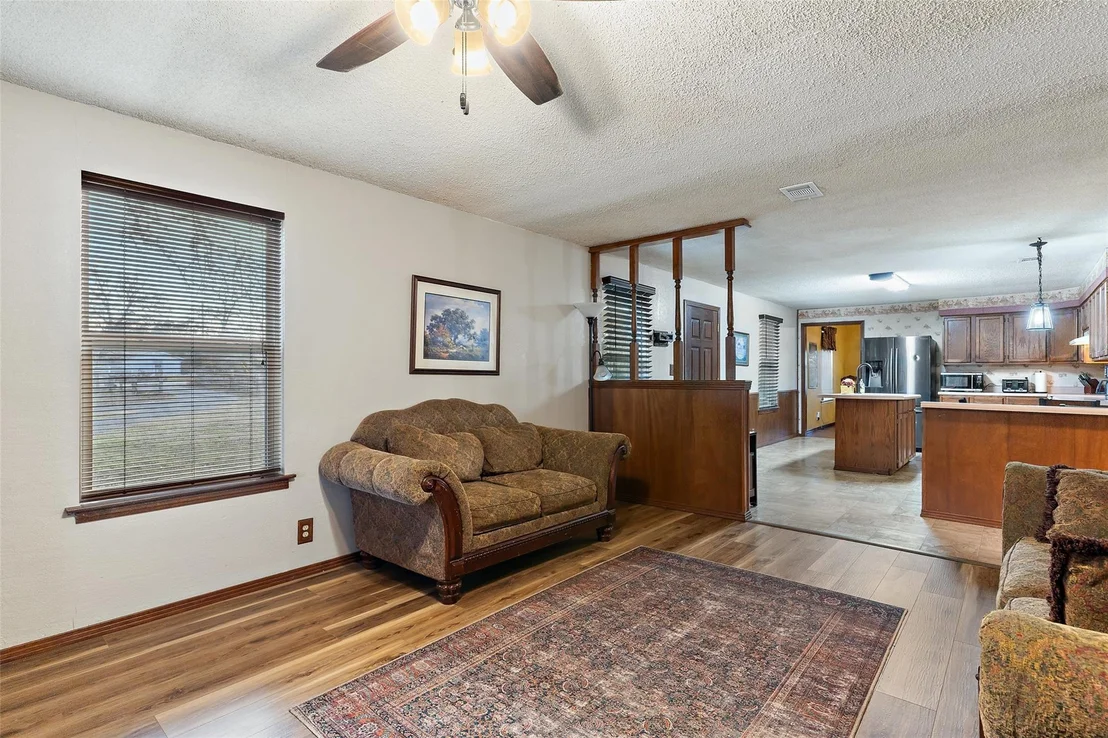 Photo of 184 Farris LN