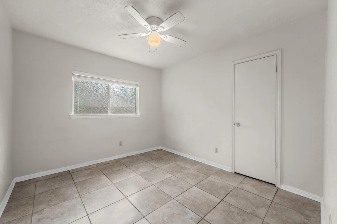 Photo of 1605 Quail Run RD