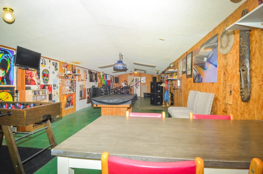 Photo of 319 RIVER RD