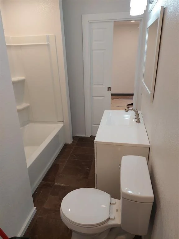 Photo of 103 W Hamilton ST