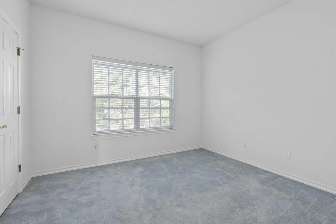 Photo of 700 Barrett LN