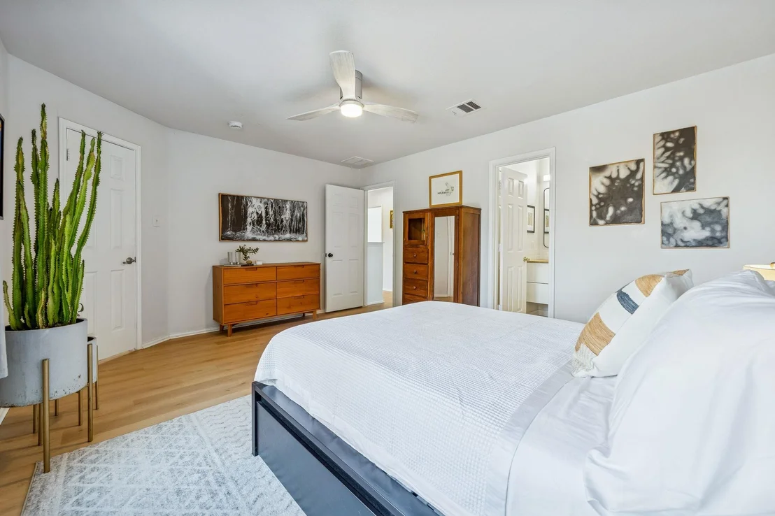 Photo of 8609 Quinton CV